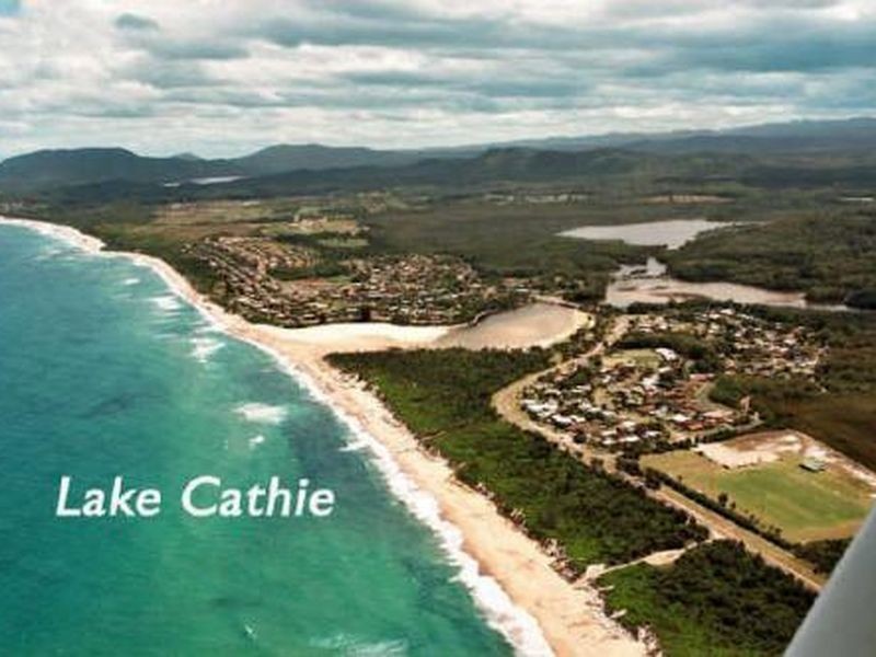 22 Ernest Street, Lake Cathie NSW 2445