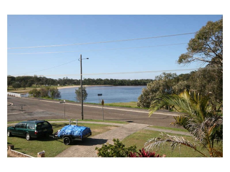 1657 Ocean Drive, Lake Cathie NSW 2445