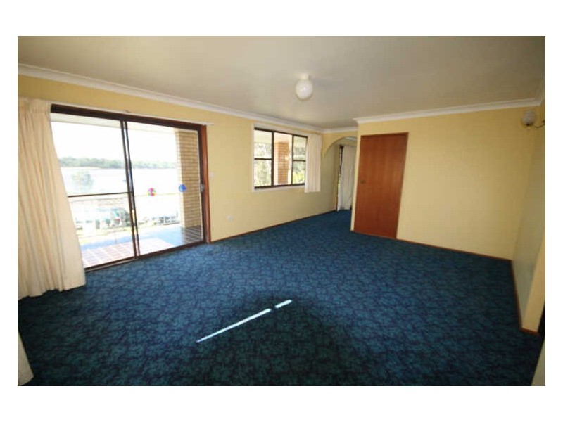 1657 Ocean Drive, Lake Cathie NSW 2445