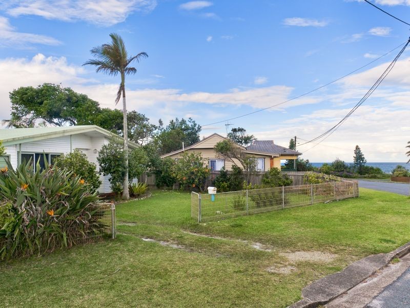 3 Kalang Street, Lake Cathie NSW 2445