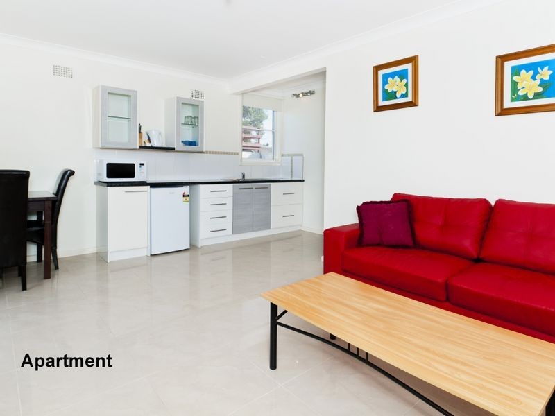 2 Bundella Avenue, Lake Cathie NSW 2445