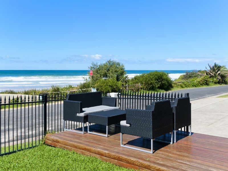 2 Bundella Avenue, Lake Cathie NSW 2445