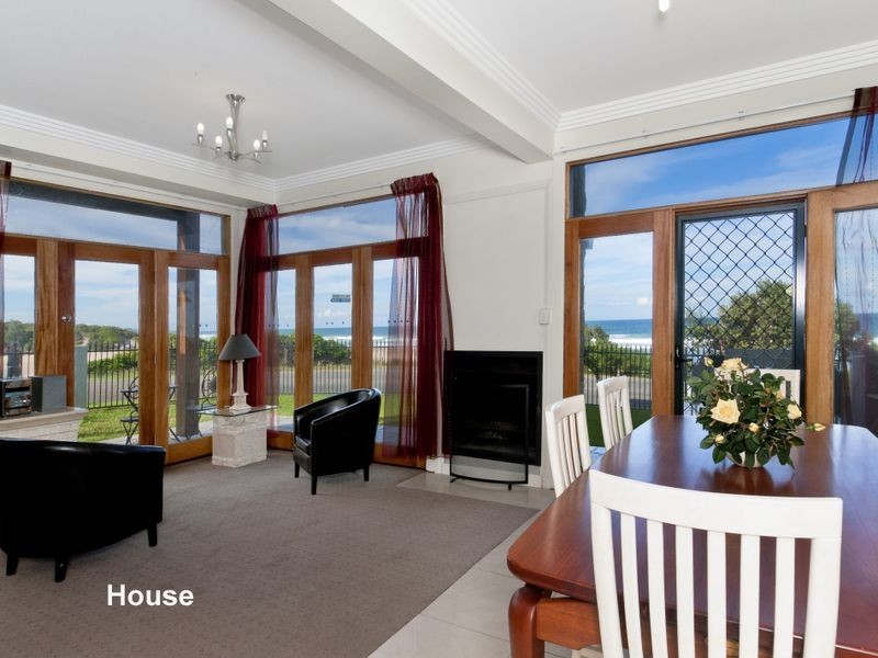 2 Bundella Avenue, Lake Cathie NSW 2445