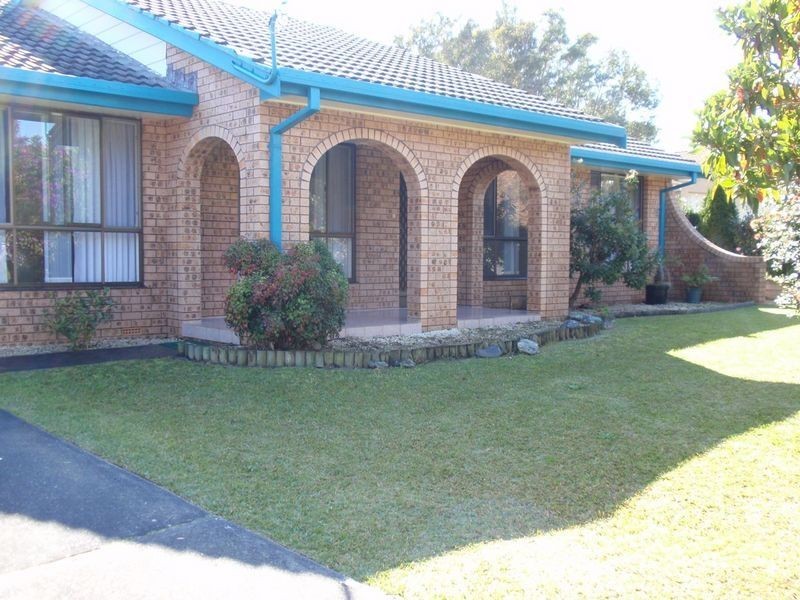 6 Banjora Place, Lake Cathie NSW 2445
