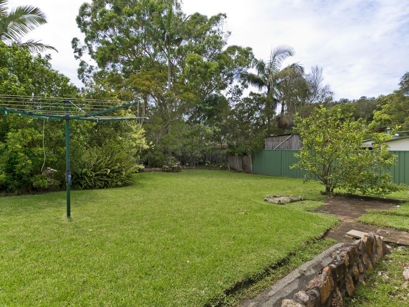 1 Taloumbi Place, Lake Cathie NSW 2445