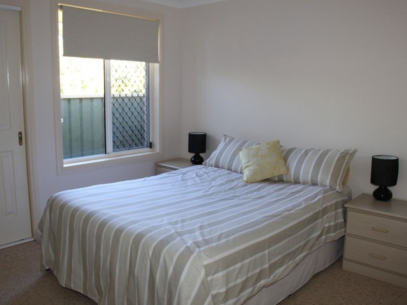 4 Abel Tasman Drive, Lake Cathie NSW 2445
