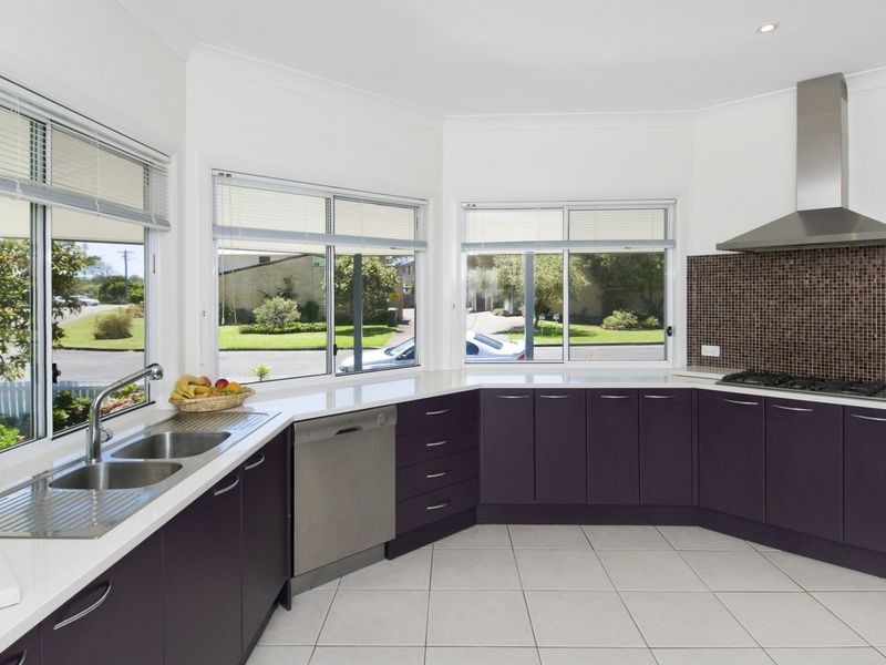 6 Aqua Crescent, Lake Cathie NSW 2445