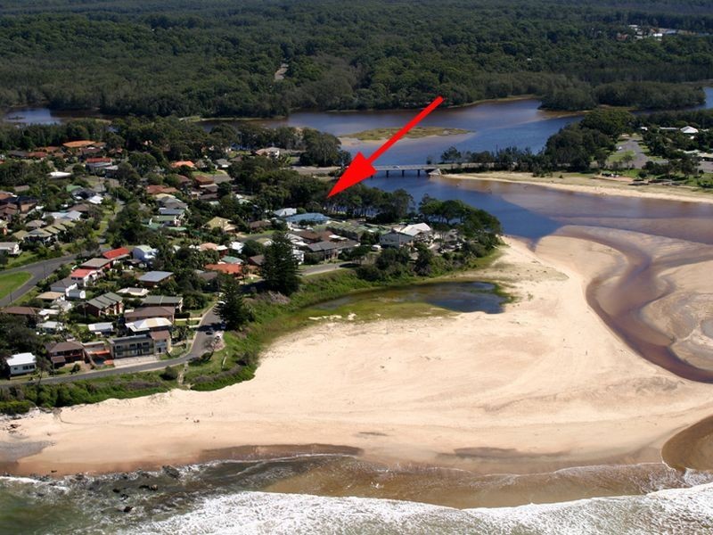 6 Aqua Crescent, Lake Cathie NSW 2445