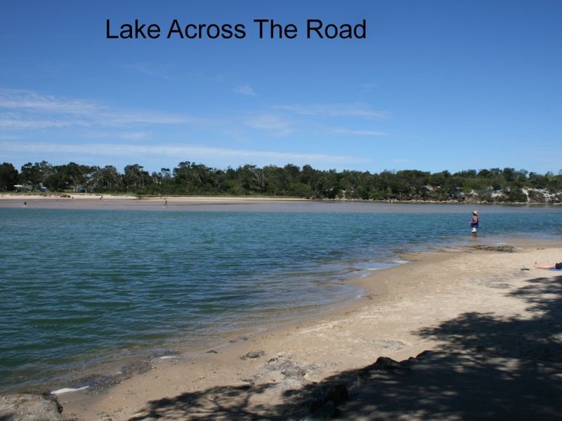 3/8 Bundella Avenue, Lake Cathie NSW 2445