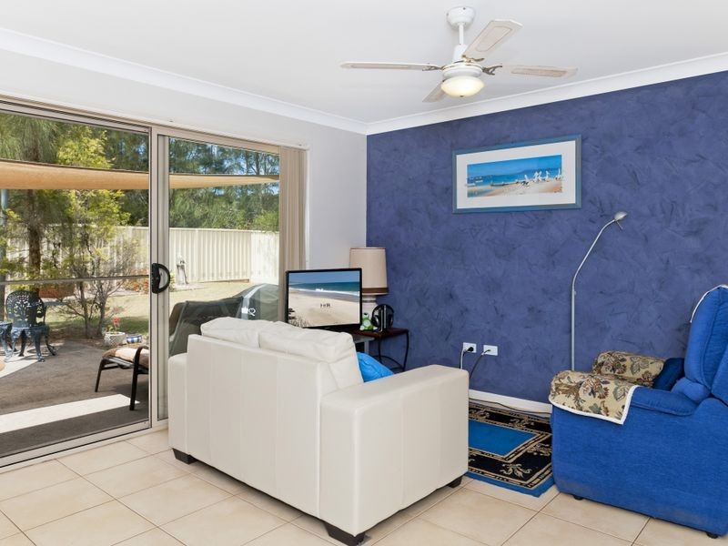 37 Explorers Way, Lake Cathie NSW 2445