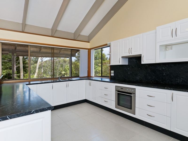 5 Talara Place, Lake Cathie NSW 2445