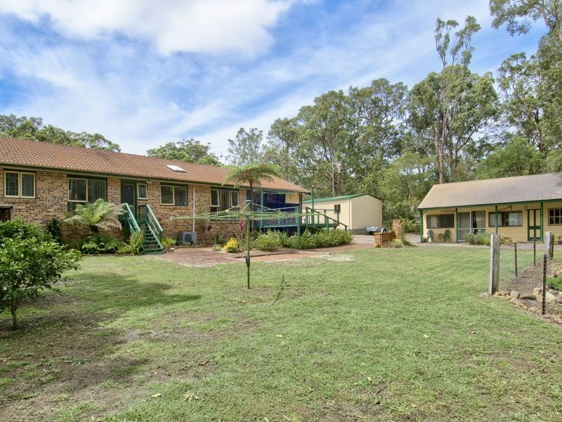 43 Kenwood Drive, Lake Cathie NSW 2445