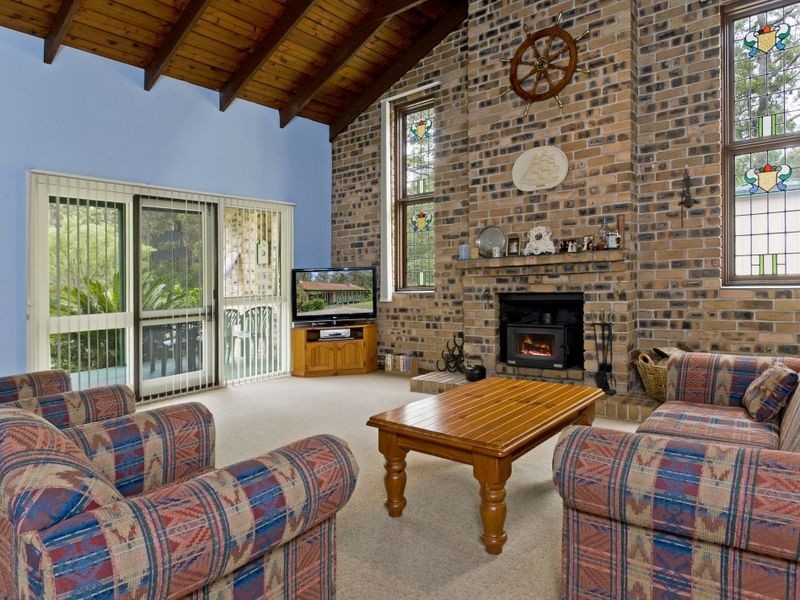 43 Kenwood Drive, Lake Cathie NSW 2445