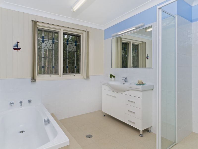 43 Kenwood Drive, Lake Cathie NSW 2445