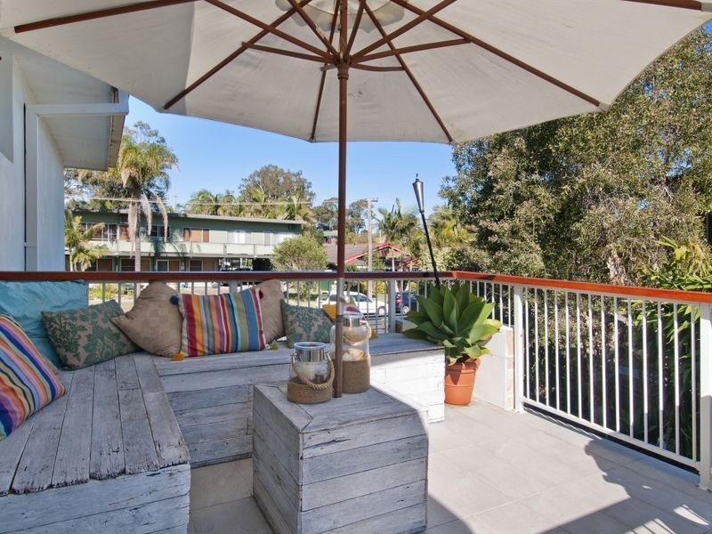 1647 Ocean Drive, Lake Cathie NSW 2445