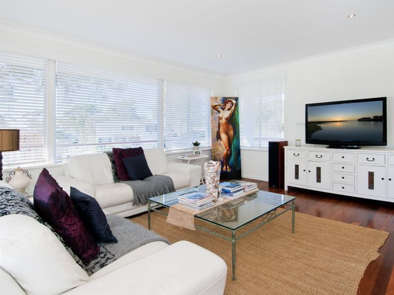 1647 Ocean Drive, Lake Cathie NSW 2445