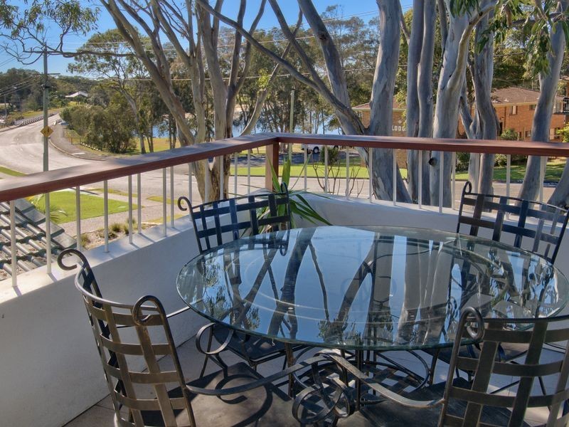 1647 Ocean Drive, Lake Cathie NSW 2445