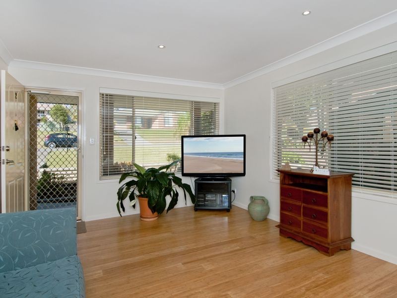 2/45 Fiona Crescent, Lake Cathie NSW 2445