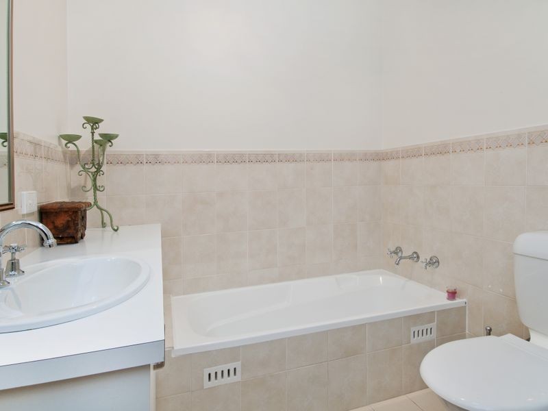 2/45 Fiona Crescent, Lake Cathie NSW 2445