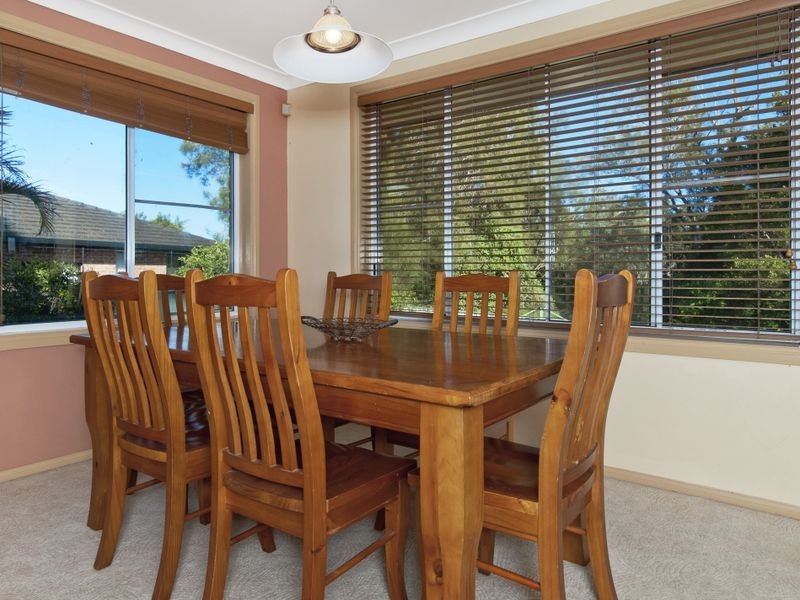 19 Explorers Way, Lake Cathie NSW 2445