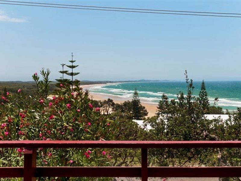 943 Ocean Drive, Bonny Hills NSW 2445