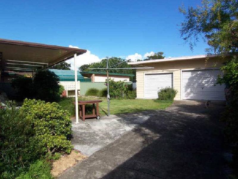 33 Evans Street, Lake Cathie NSW 2445