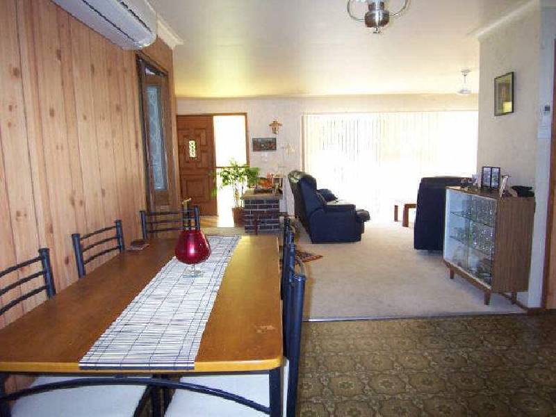 33 Evans Street, Lake Cathie NSW 2445