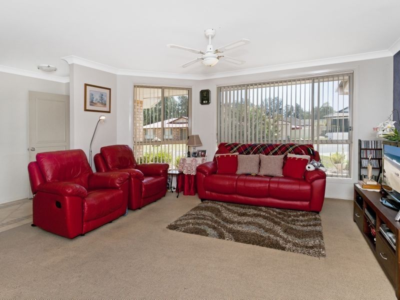 37 Explorers Way, Lake Cathie NSW 2445