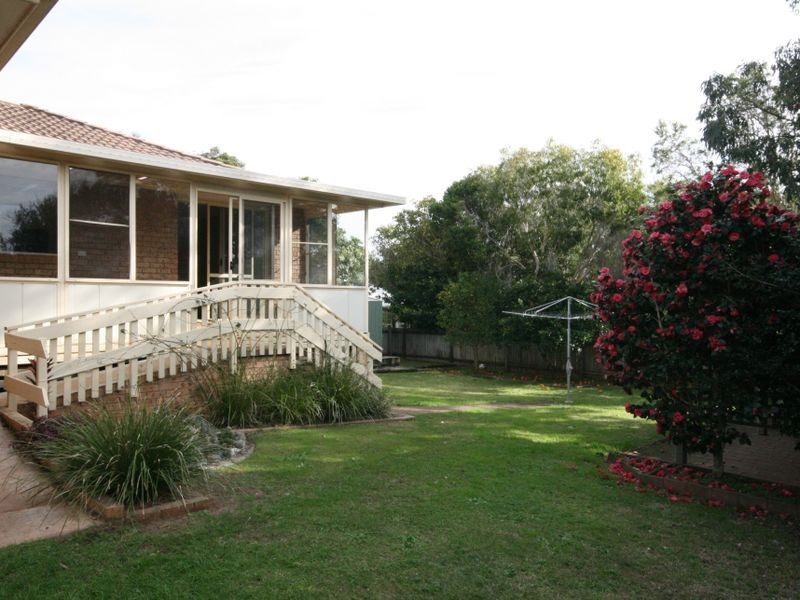 39 Fiona Crescent, Lake Cathie NSW 2445