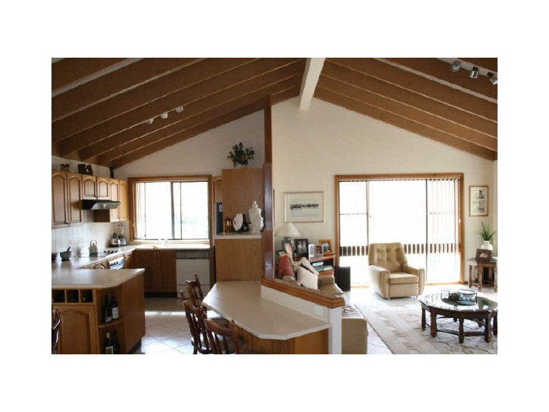 2 Kalang Street, Lake Cathie NSW 2445