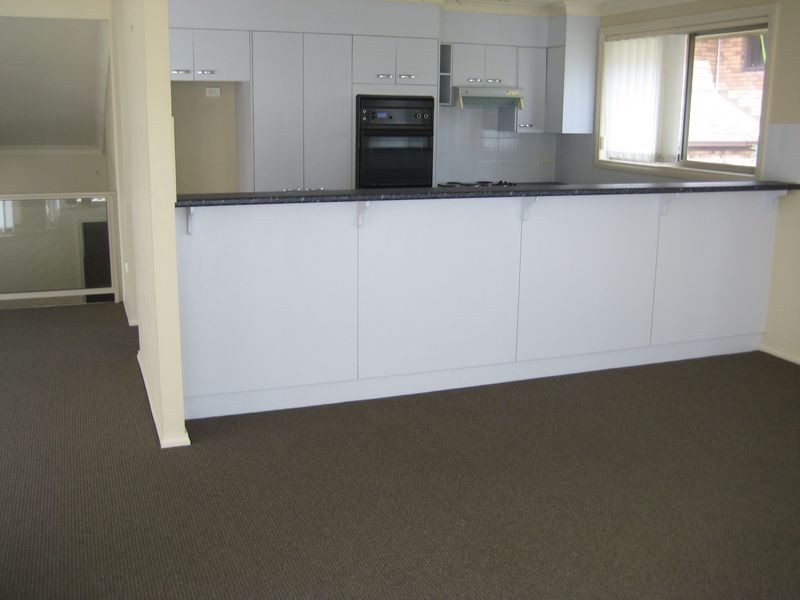 10 Tallong Drive, Lake Cathie NSW 2445