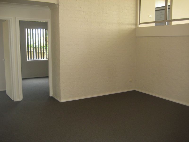 10 Tallong Drive, Lake Cathie NSW 2445