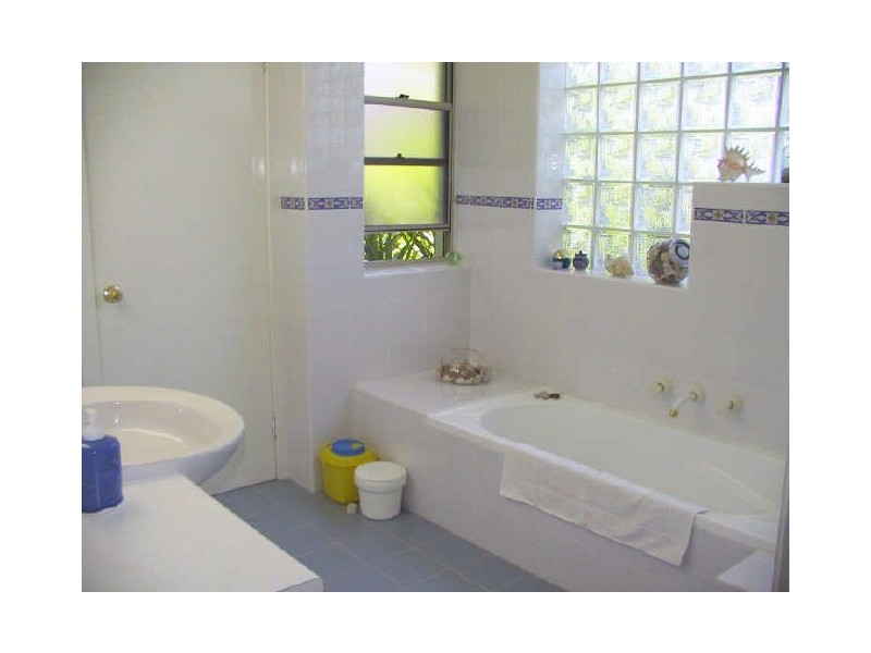 16 Seafront Circuit, Bonny Hills NSW 2445