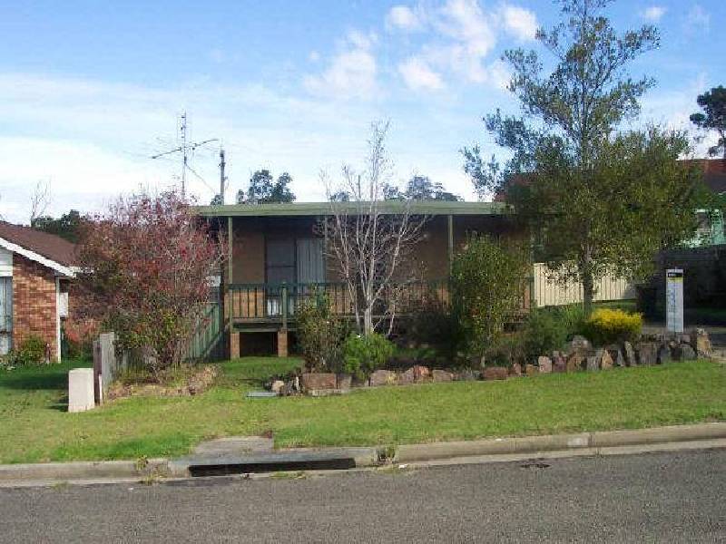 11 Yarrawood Avenue, Berrambool NSW 2548