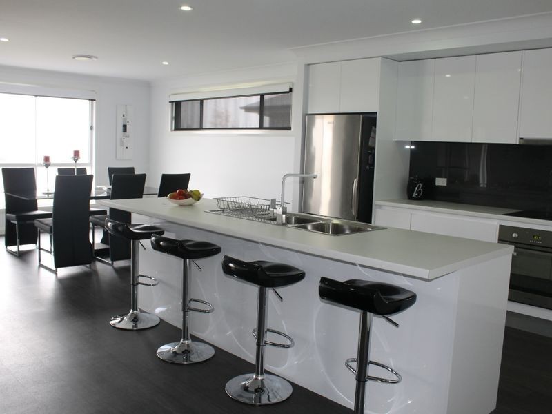 37 Westbourne Drive, Bathurst NSW 2795