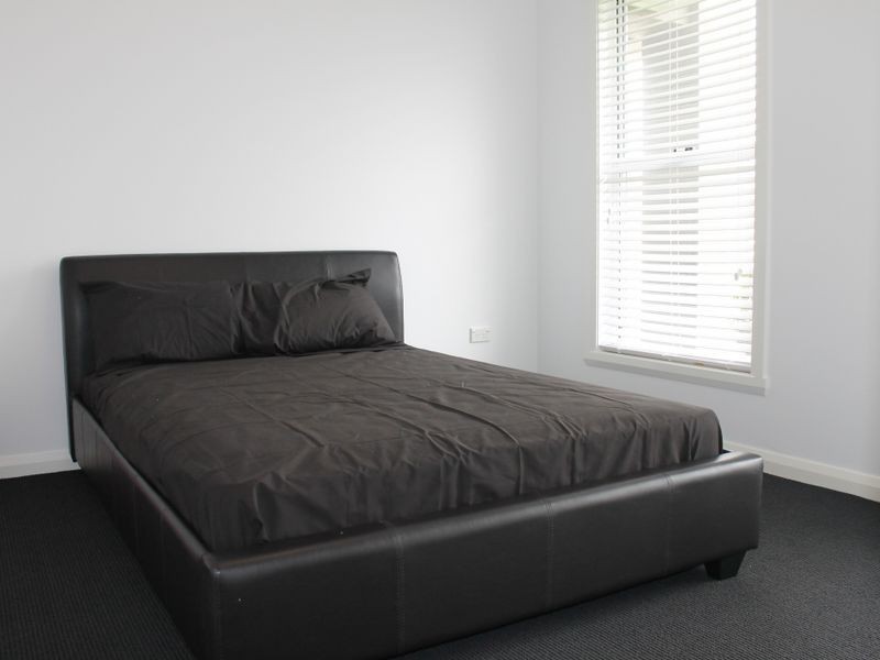 37 Westbourne Drive, Bathurst NSW 2795