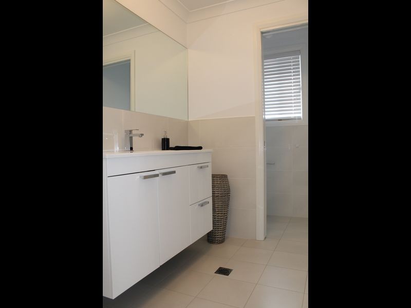 37 Westbourne Drive, Bathurst NSW 2795