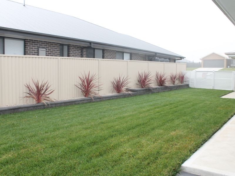 37 Westbourne Drive, Bathurst NSW 2795