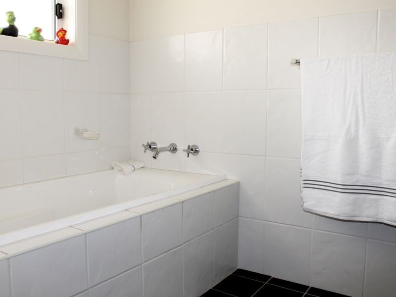 15 Douglas Court, Kelso NSW 2795