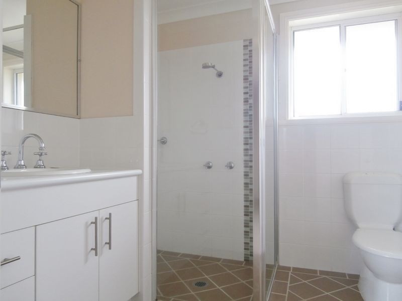 8 Joubert Drive, Bathurst NSW 2795