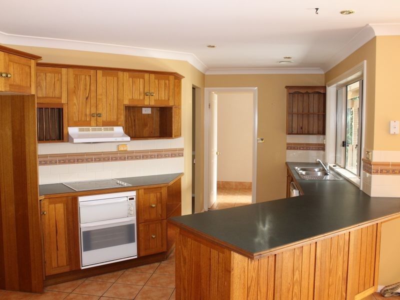 9 Stinson Street, Bathurst NSW 2795