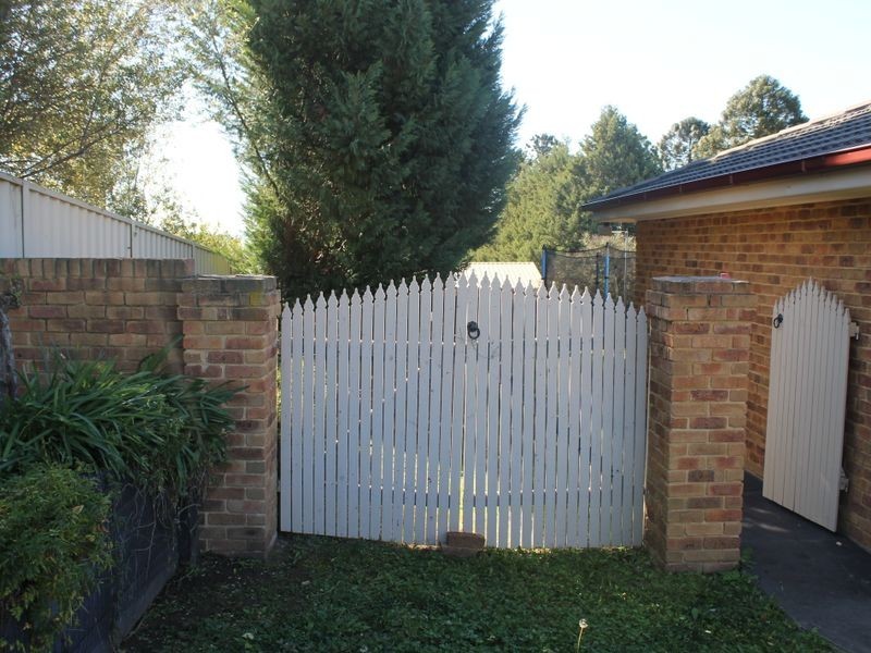 9 Stinson Street, Bathurst NSW 2795