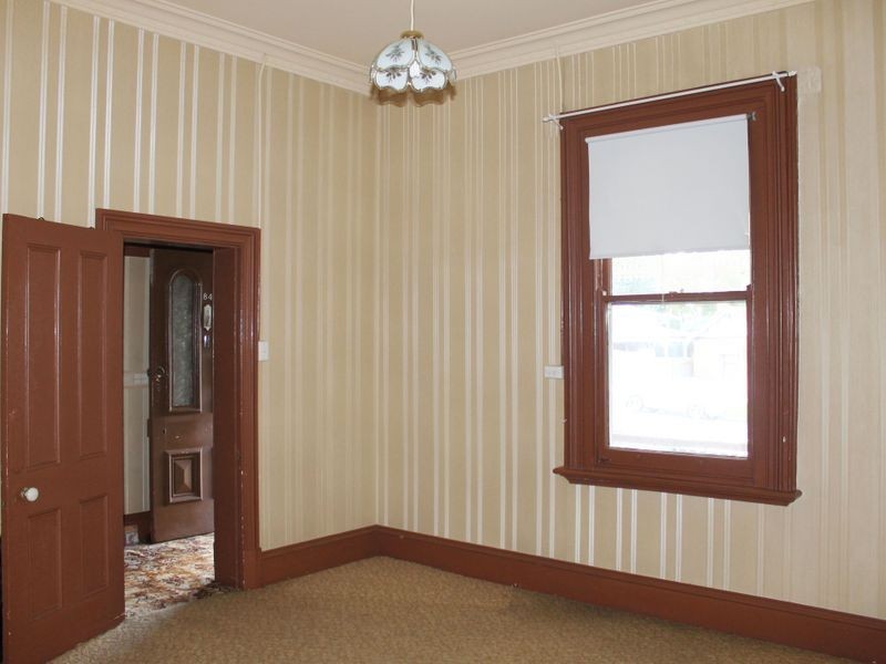 84 Russell Street, Bathurst NSW 2795