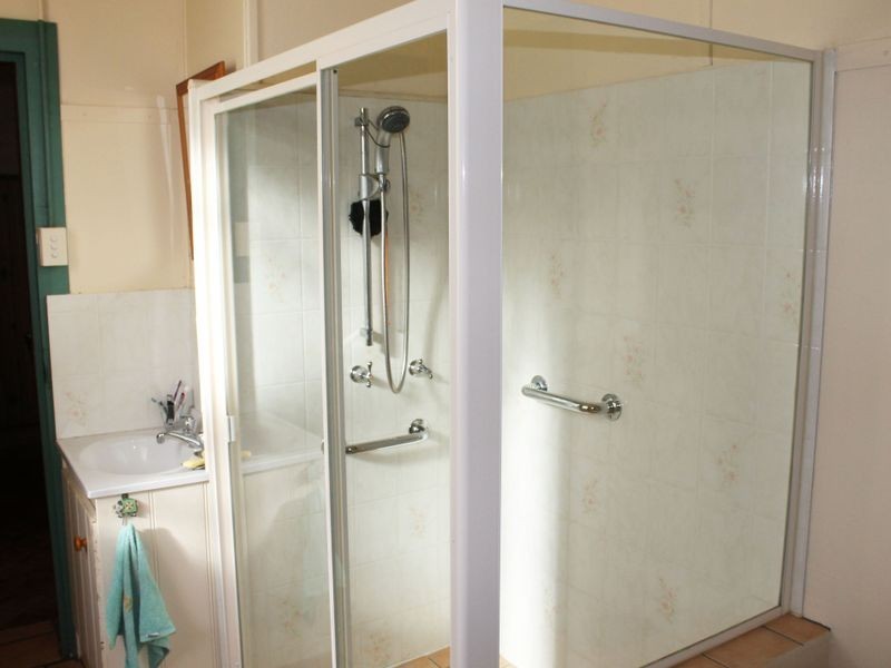 84 Russell Street, Bathurst NSW 2795