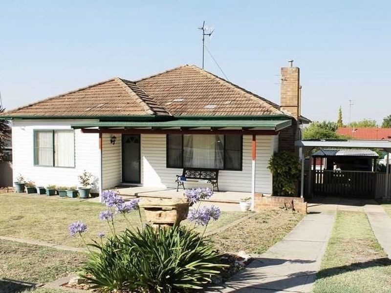 7 McKenzie Place, Bathurst NSW 2795