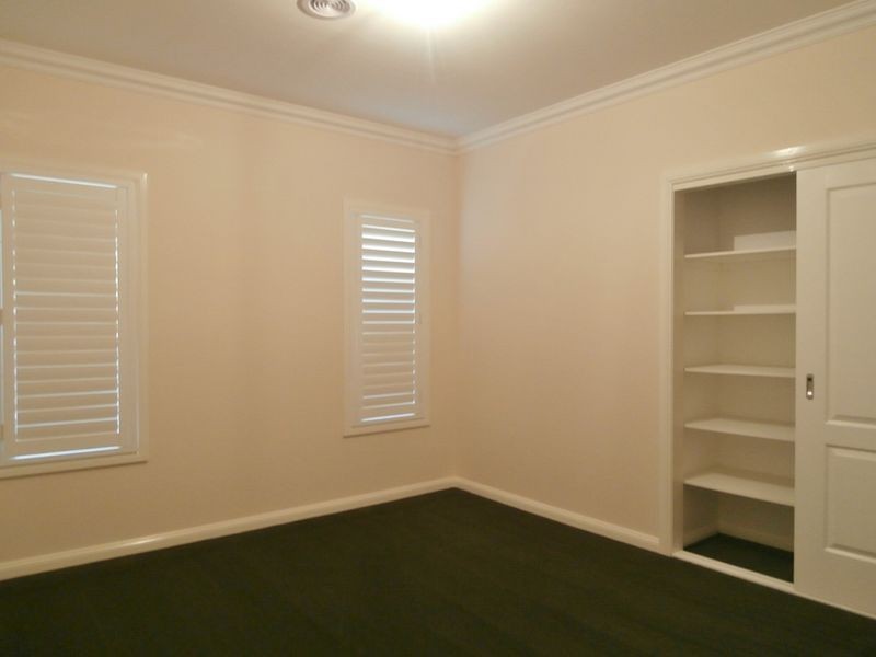 8-C Todd Street, Bathurst NSW 2795
