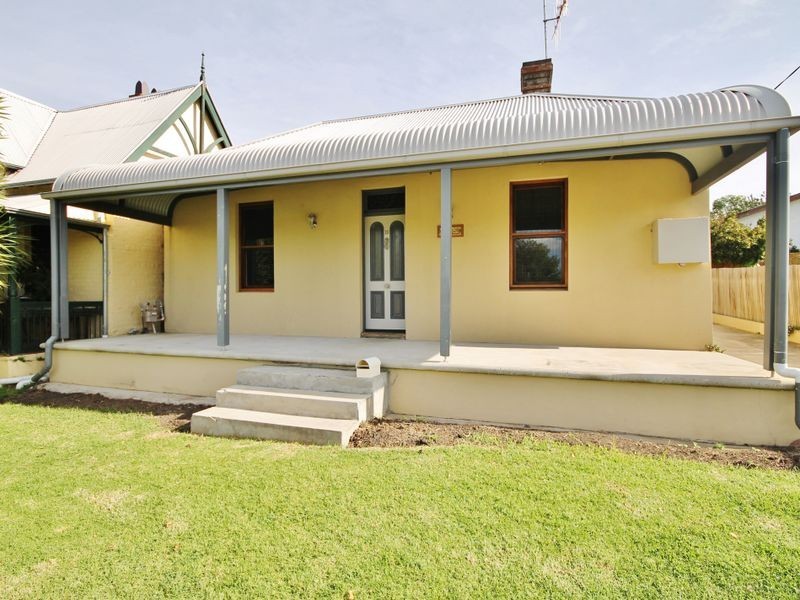 10 Park Street, Bathurst NSW 2795