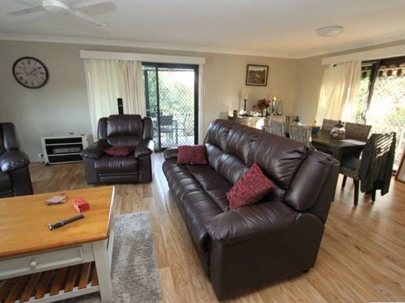 17 Miriyan Drive, Bathurst NSW 2795