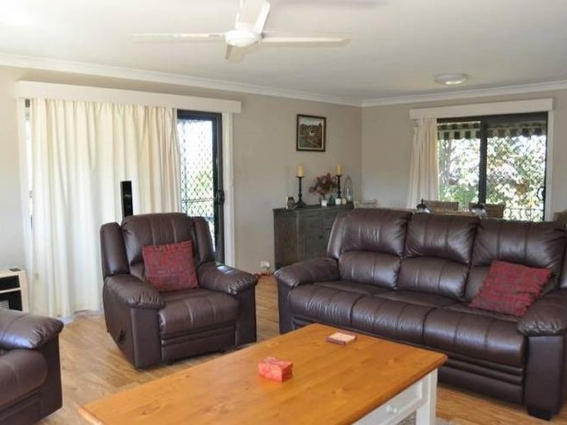 17 Miriyan Drive, Bathurst NSW 2795