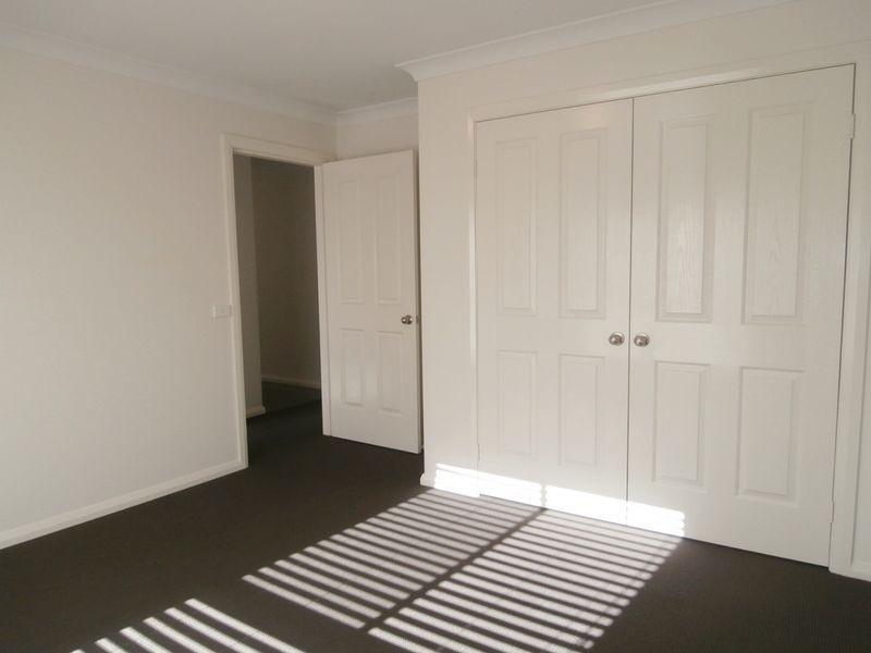 54 Westbourne Drive, Bathurst NSW 2795
